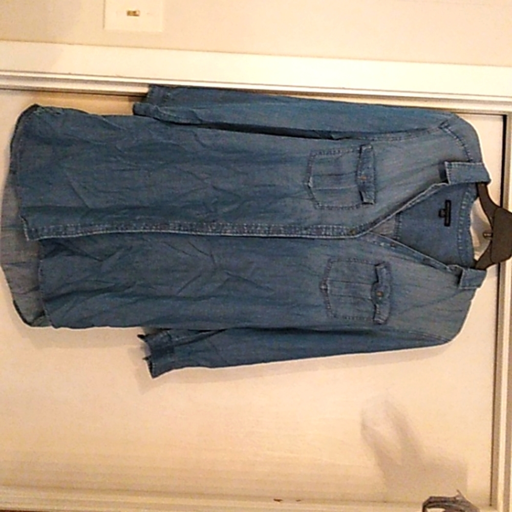 American Eagle Shirt